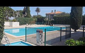 Appt St Tropez ,Magnifique T2, Piscine ,Terrasse, Emplacement Ideal ,Front De Mer,