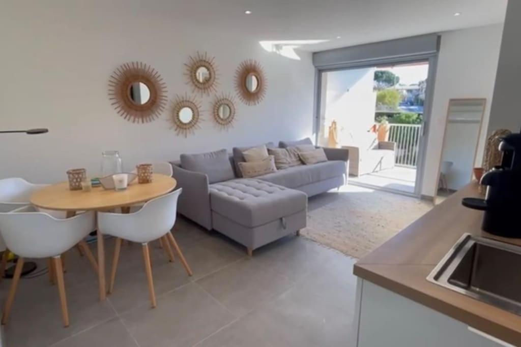 Appt St Tropez ,Magnifique T2, Piscine ,Terrasse, Emplacement Ideal ,Front De Mer, Saint-Tropez Esterno foto