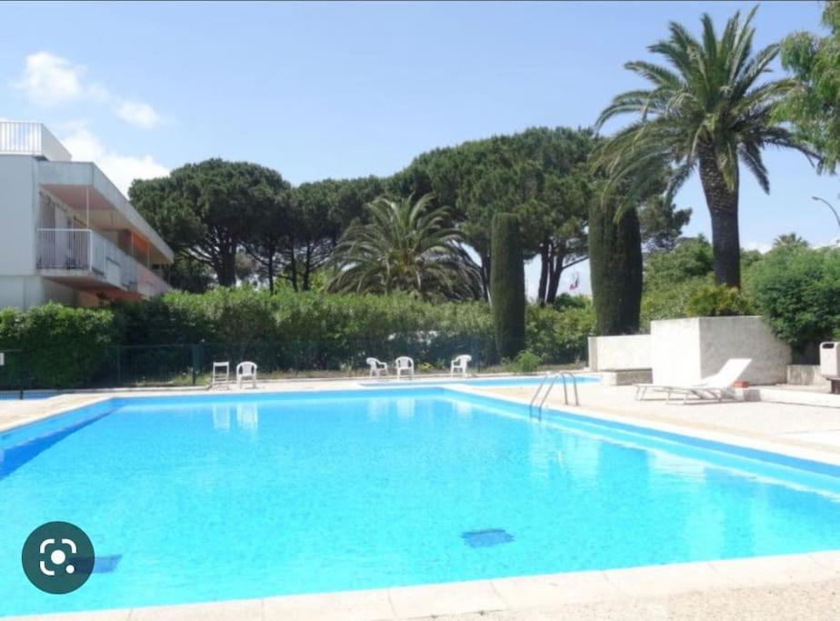 Appt St Tropez ,Magnifique T2, Piscine ,Terrasse, Emplacement Ideal ,Front De Mer, Saint-Tropez Esterno foto